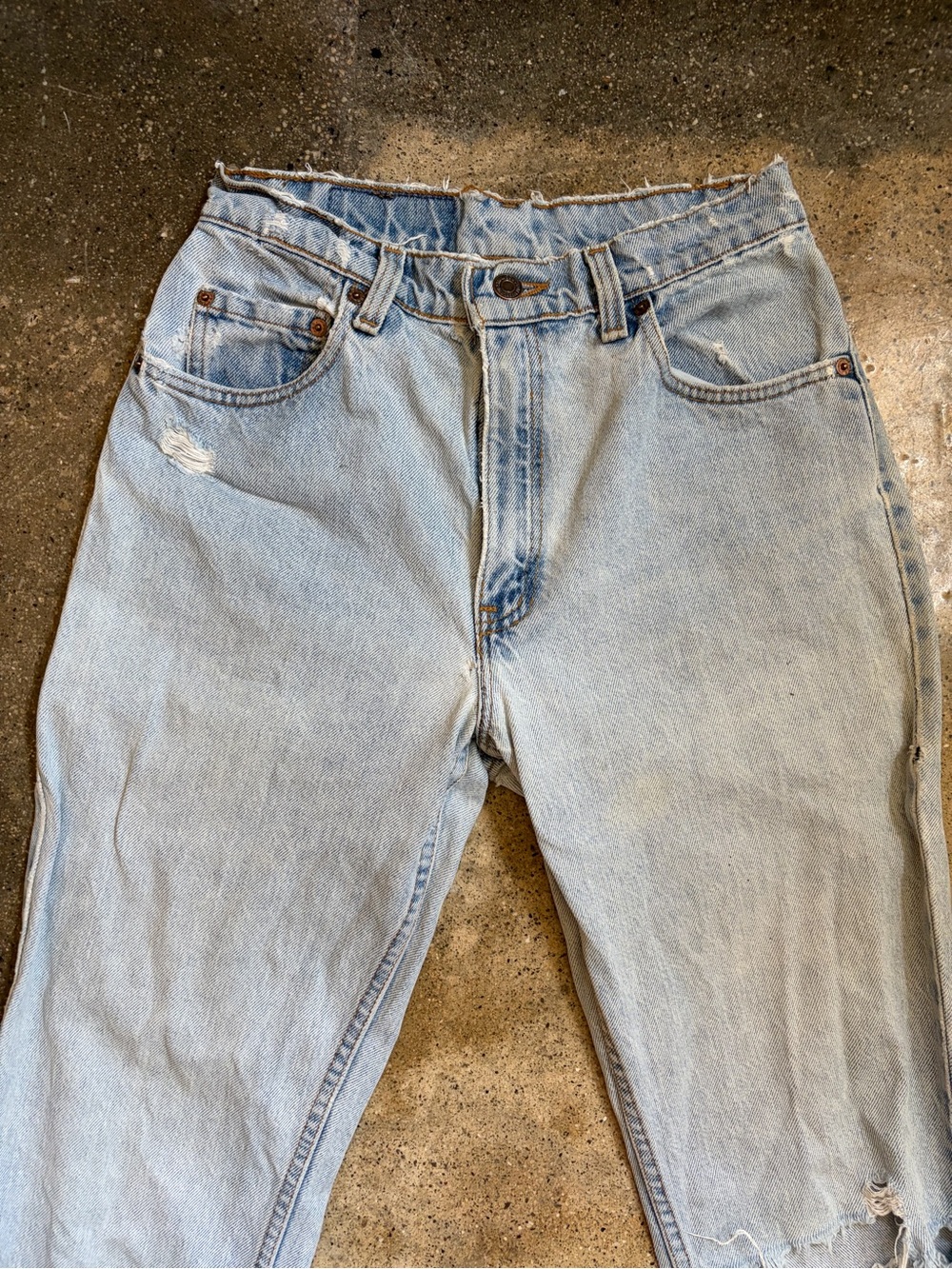 Vintage Levi's 505 Jeans | 90s Boyfriend Denim - Picture 3 of 8